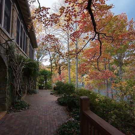 Lodge On Lake Lure Exterior foto
